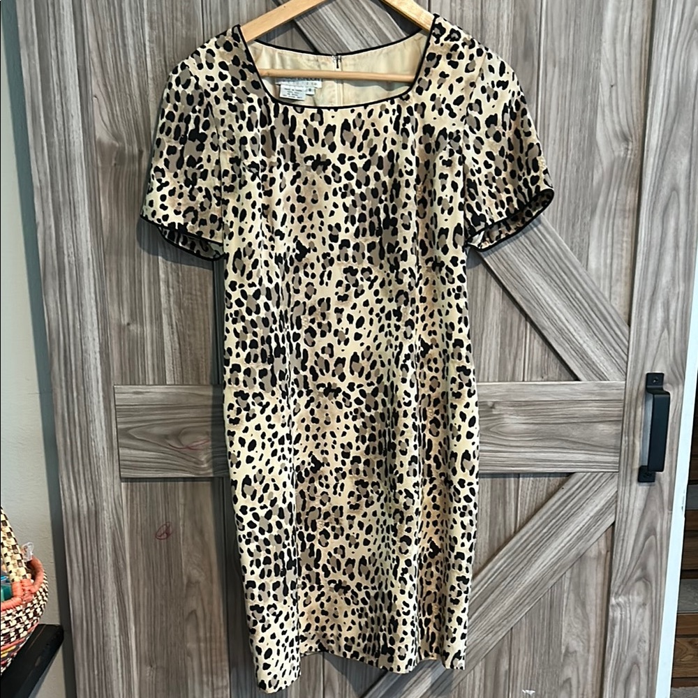 Maggy London Vintage Leopard Print 100% Silk Sheath Dress